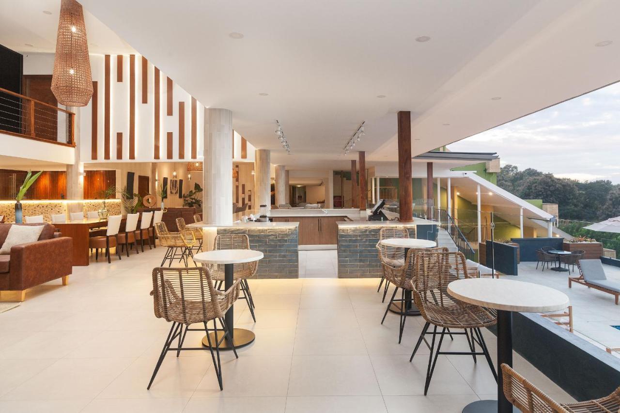 Cara Hotels Trinidad Claxton Bay Exterior foto